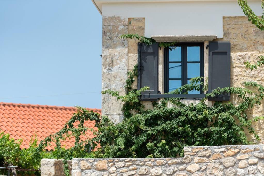 Kondoyenádha Villa Aiolia מראה חיצוני תמונה